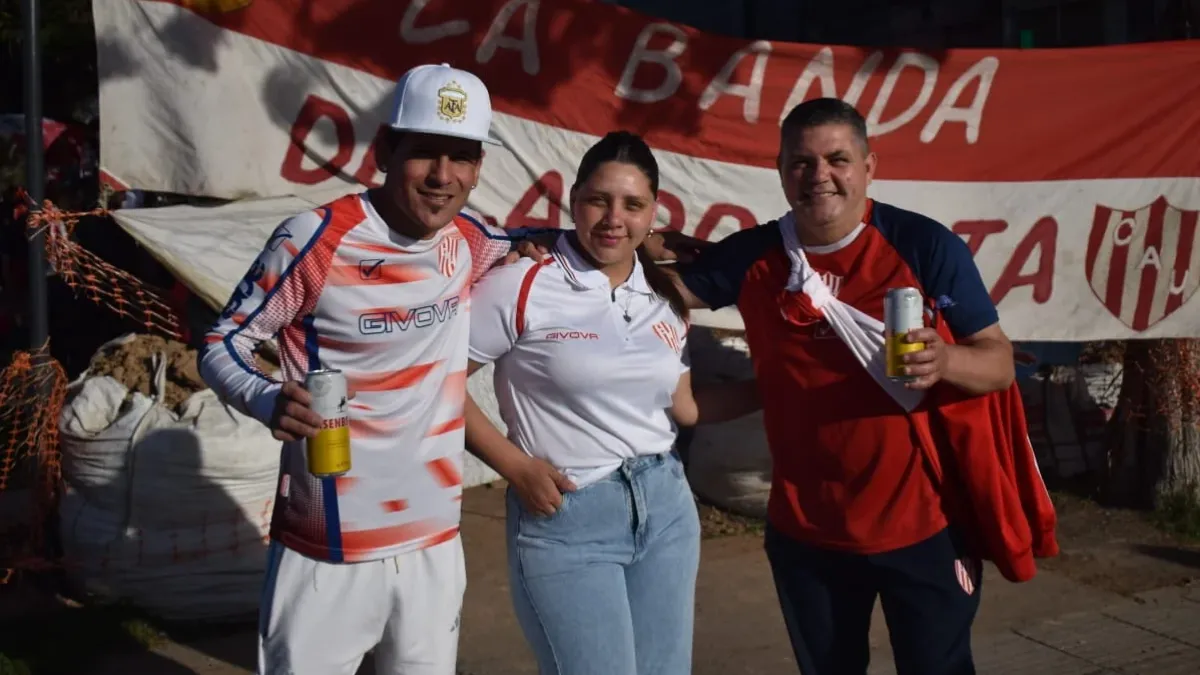 Unión necesita ganar y sus hinchas vuelven a copar las inmediaciones del 15 de Abril