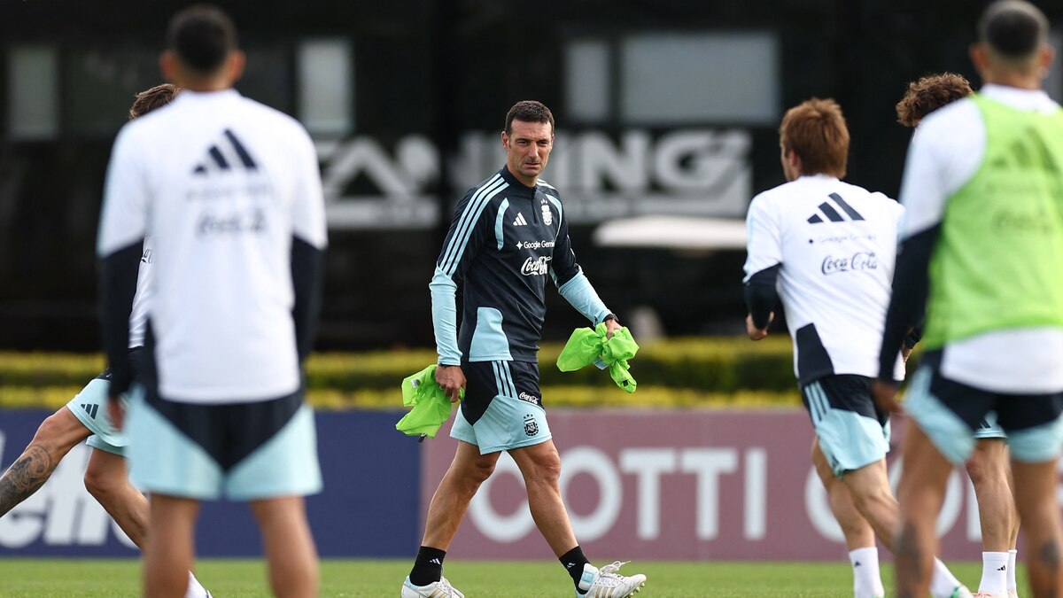 Scaloni ya piensa en los próximos amistosos mientras hay expectativa por la renovación de su contrato (Foto REUTERS/Agustín Marcarian)