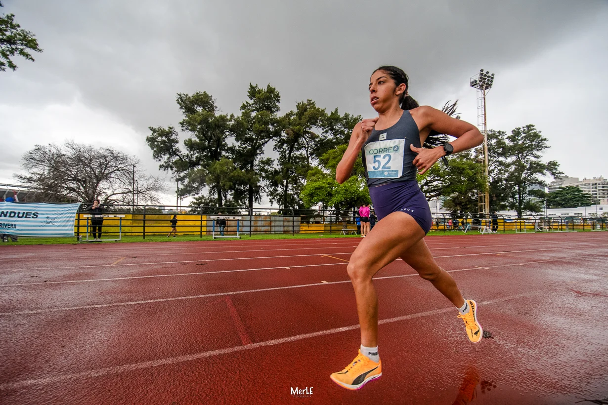 Sofía Gómez y Francisco Zufiaurre ganaron los 3000m en el Cenard