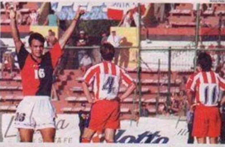 Otra de las postales del Clásico de Santa Fe disputado en aquella jornada.