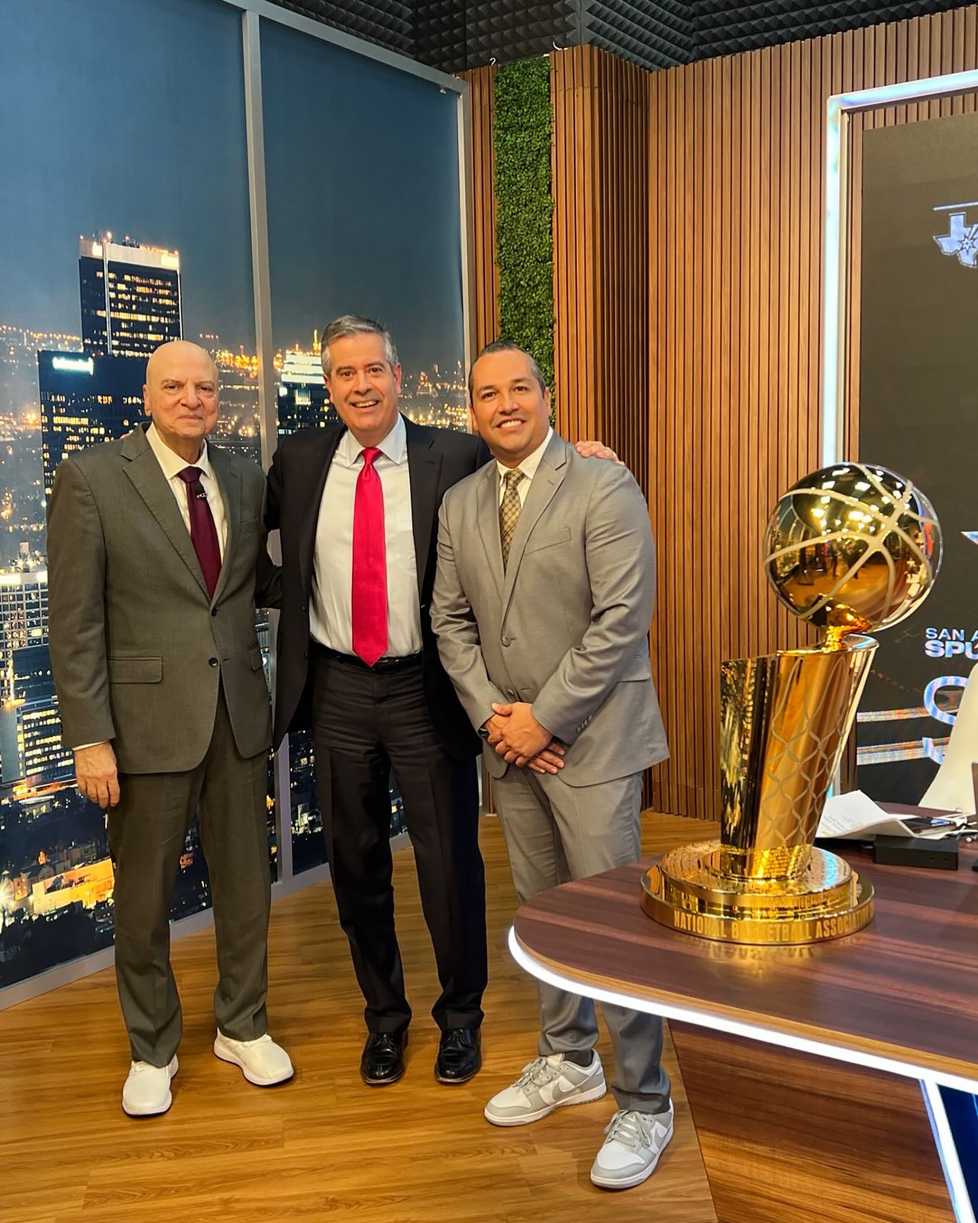 Álvaro Martín palpitó el inicio de una nueva temporada de la NBA, que lo tendrá como el relator estrella para Latinoamérica
