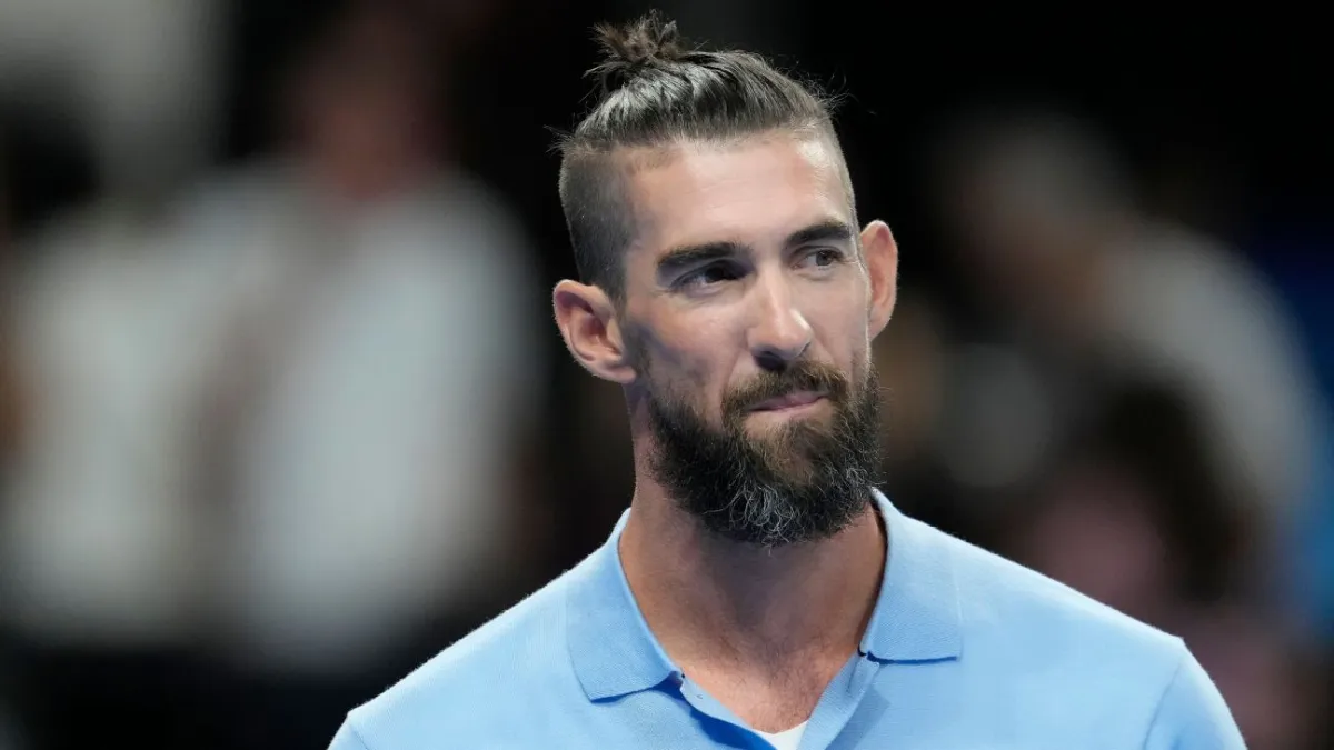 Tras atravesar una profunda crisis personal, Phelps volvió a mostrarse públicamente con una imagen diferente y una nueva perspectiva sobre su vida, en un proceso de recuperación que trascendió el deporte.
