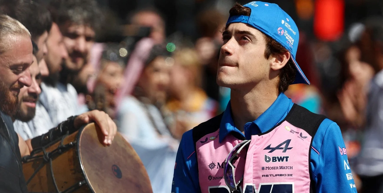 Franco Colapinto habló en Austin sobre un posible regreso de la Fórmula 1 a Argentina, aunque aclaró que las versiones todavía se mantienen en el terreno de los rumores. REUTERS/Jakub Porzycki/File Photo