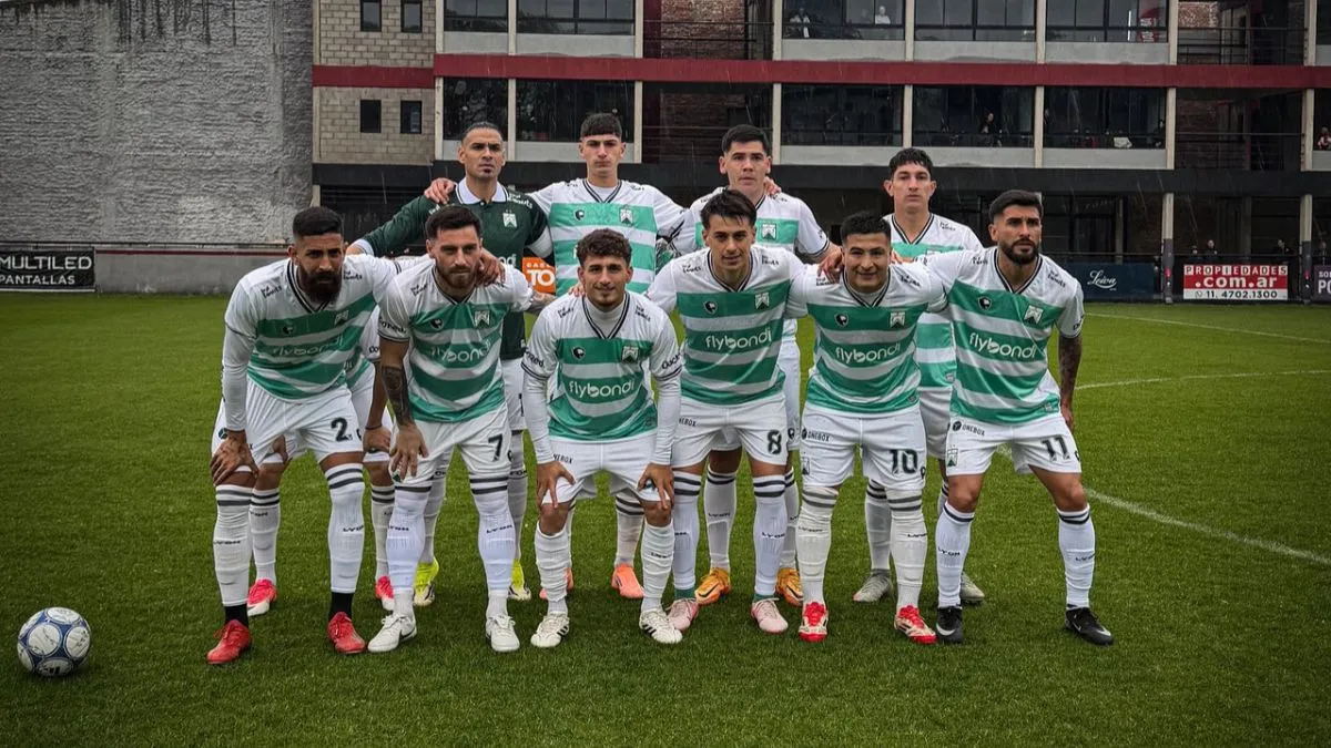 Ferro Carril Oeste dio un paso clave en su sueño de volver a la Primera División del fútbol argentino después de 26 años.