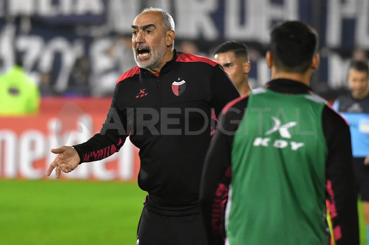 Iván Delfino recupera una alternativa importante para el mediocampo de Colón,