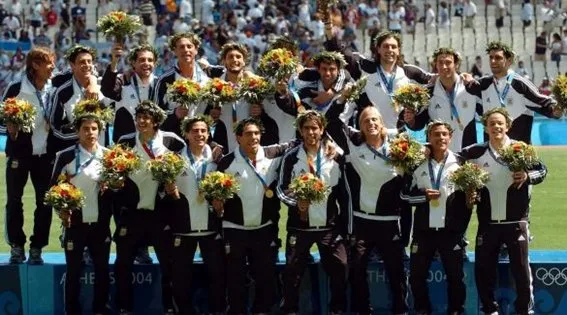 El seleccionado argentino de fútbol masculino cortó una racha de 52 años sin medallas doradas en los Juegos Olímpicos.