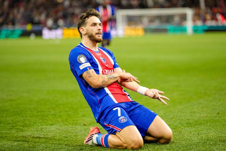 Khvicha Kvaratskhelia, el crack georgiano que juega en PSG