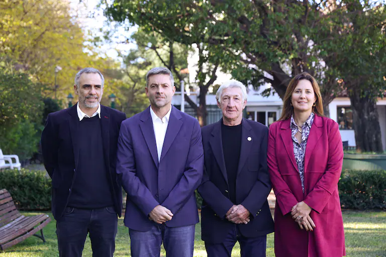 Parte de la AAT: Mariano Zabaleta (vicepresidente 1°), Agustín Calleri (presidente), Tomás Lynch (vicepresidente 2°) y Marian Morea (vicepresidenta 3°)