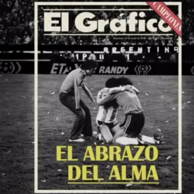 La tapa de la revista "El Gráfico" que quedó inmortalizada con esta emotiva escena.