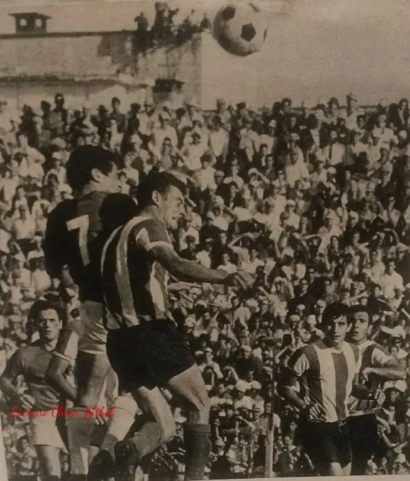 Imagen del orimero de los 55 clásicos en Primera División. Foto: Archivo Luciano Chein.