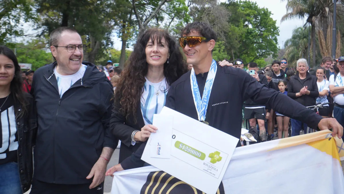 Charly Johnson ganó los 10K de la Maratón UNL.